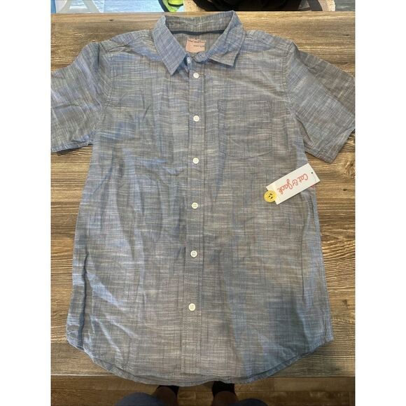 Boys' Short Sleeve Poplin Button-Down Shirt - Cat & Jack Blue Size XL. NWT. U - Picture 1 of 5
